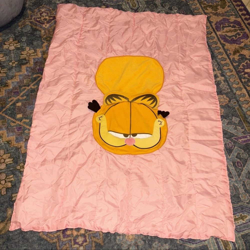 Playful Pink and Yellow Garfield Bedding